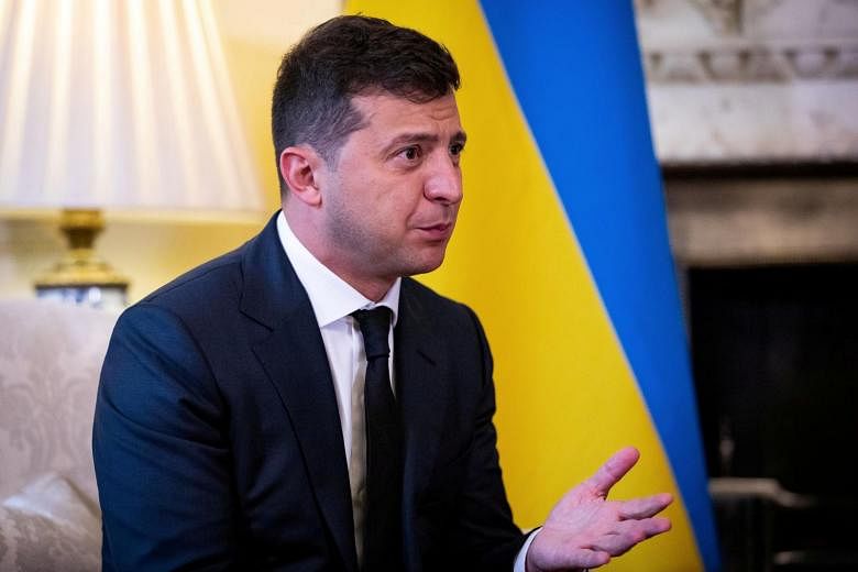 Presiden Ukraina Zelensky dan tiga pejabat tinggi tertular virus corona