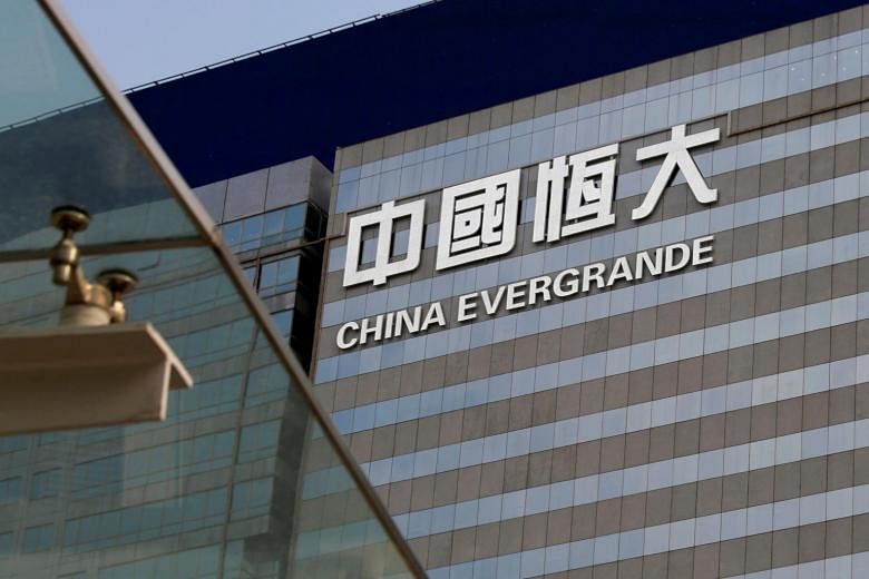 China Evergrande yang sarat utang mengakhiri rencana listing Shenzhen, mogok kesepakatan investor