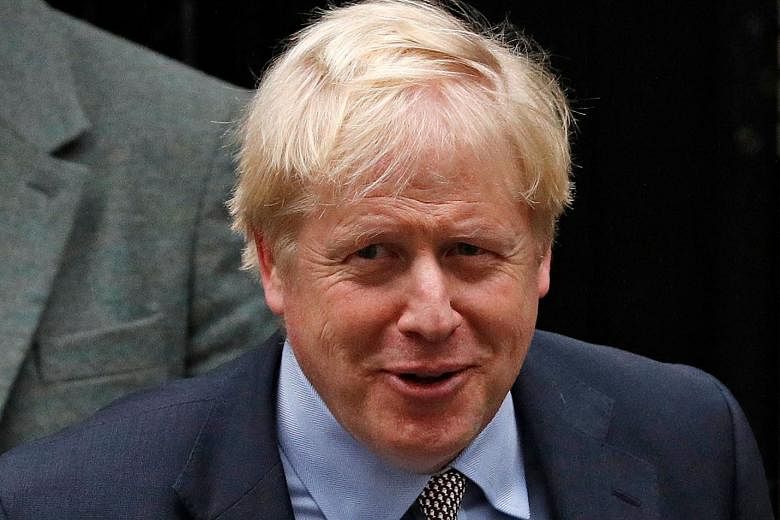 Bagaimana PM Inggris Boris Johnson mengadakan pemilihan awal?