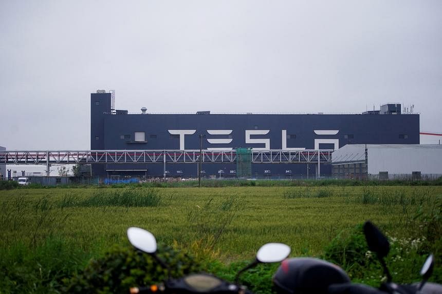 Tesla menatap 40.000 EV yang hilang karena penguncian Shanghai