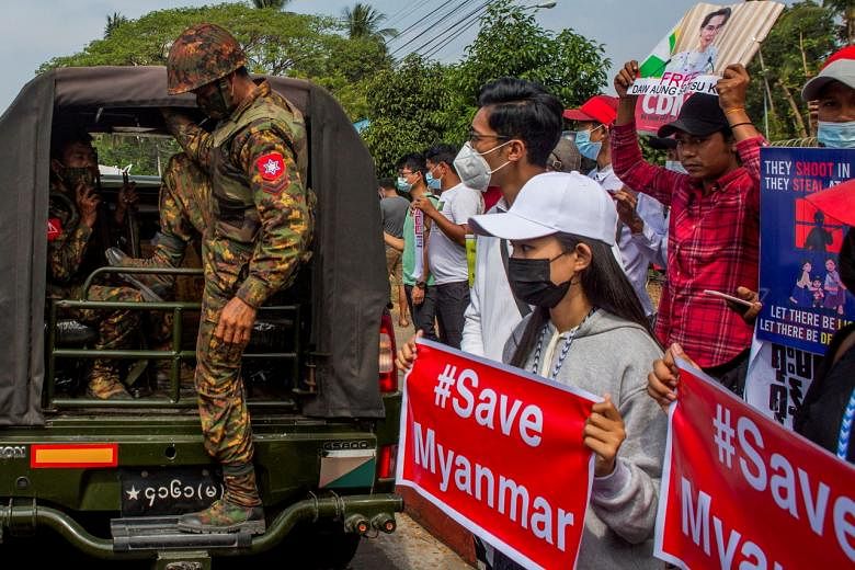 Pakar Myanmar PBB mengatakan junta menggunakan senjata baru Rusia dan China terhadap warga sipil