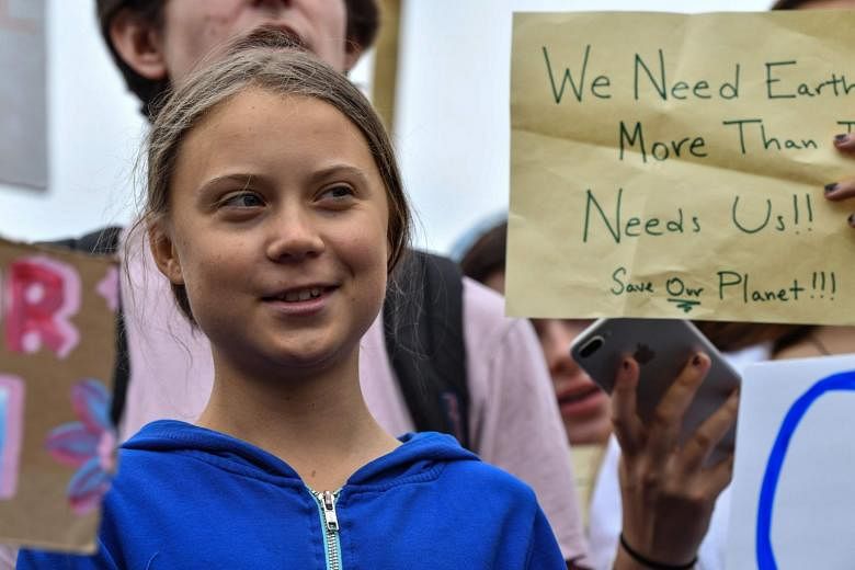 Aktivis remaja Greta Thunberg membawa protes iklim ke Trump