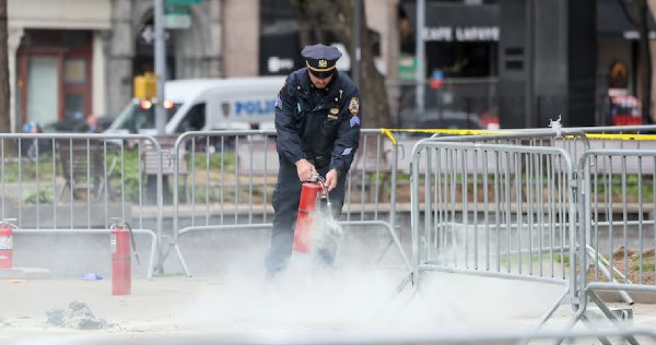 Seorang pria membakar diri di luar pengadilan New York tempat persidangan Trump berlangsung, World News