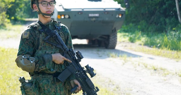 Angkatan Darat Singapura menggantikan SAW Ultimax 100 dengan senapan mesin ringan baru, Singapore News