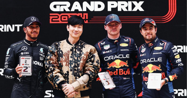 ‘Penonton beruntung dipilih dari banyak lainnya’: Komentator kesalahan JJ Lin hanya untuk penggemar F1 ketika dia membagikan piala di Grand Prix Cina, Entertainment News